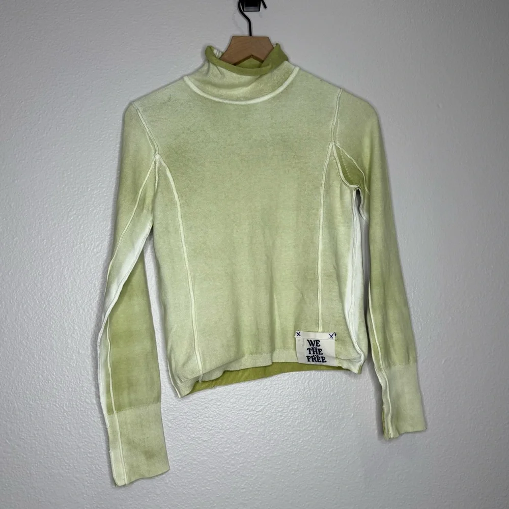 Free People Robbie Turtleneck Sweater in Green, size XS
